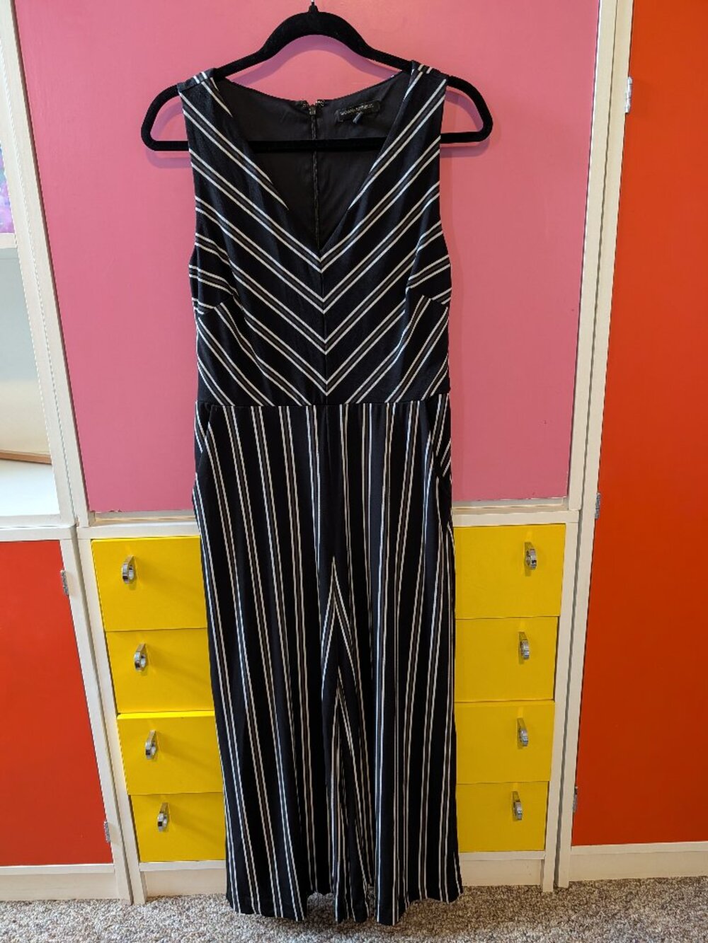 Banana Republic Black & White Stripe Sleeveless Jumpsuit | Chevron | Size 6
